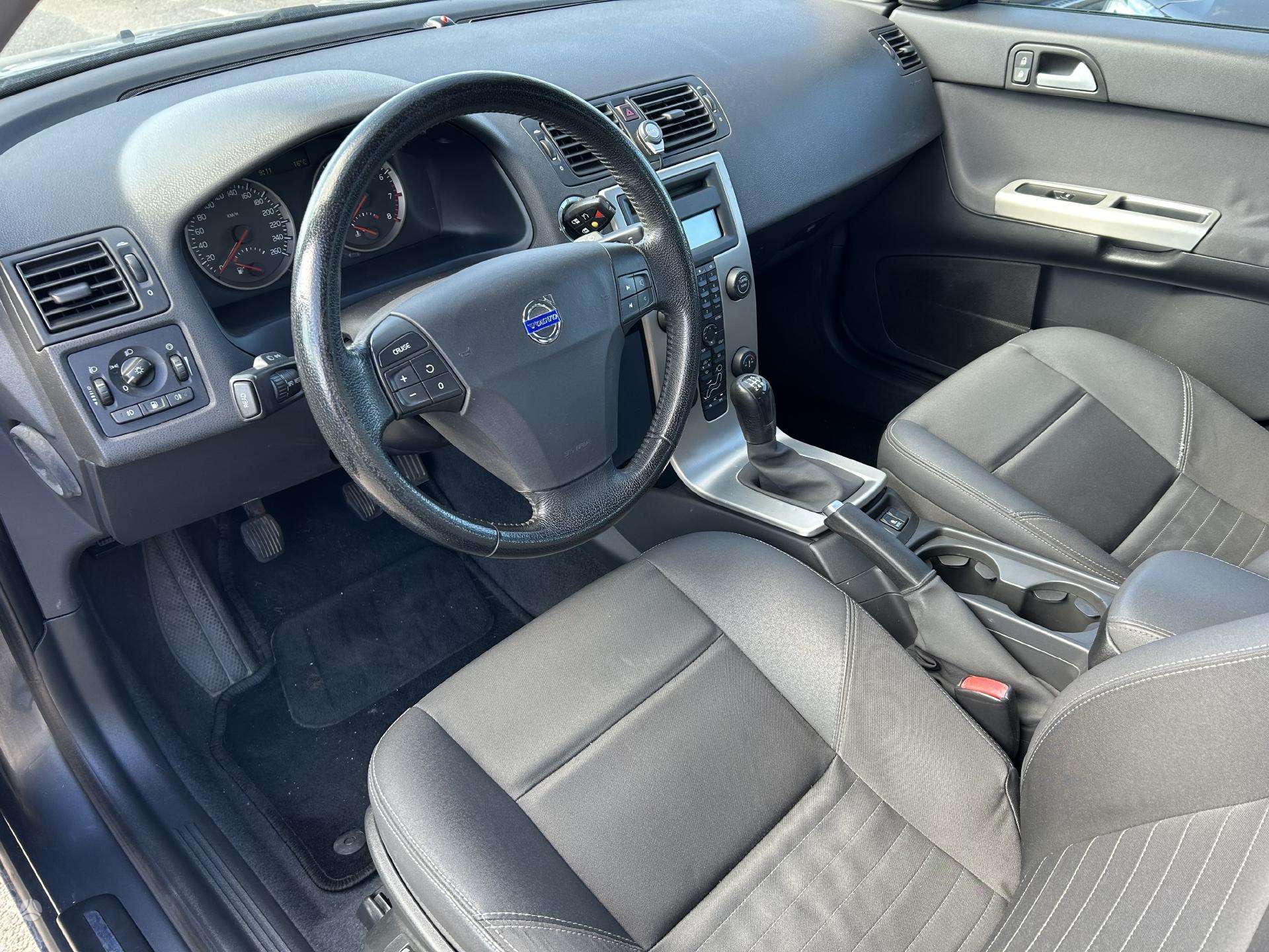 Volvo V50